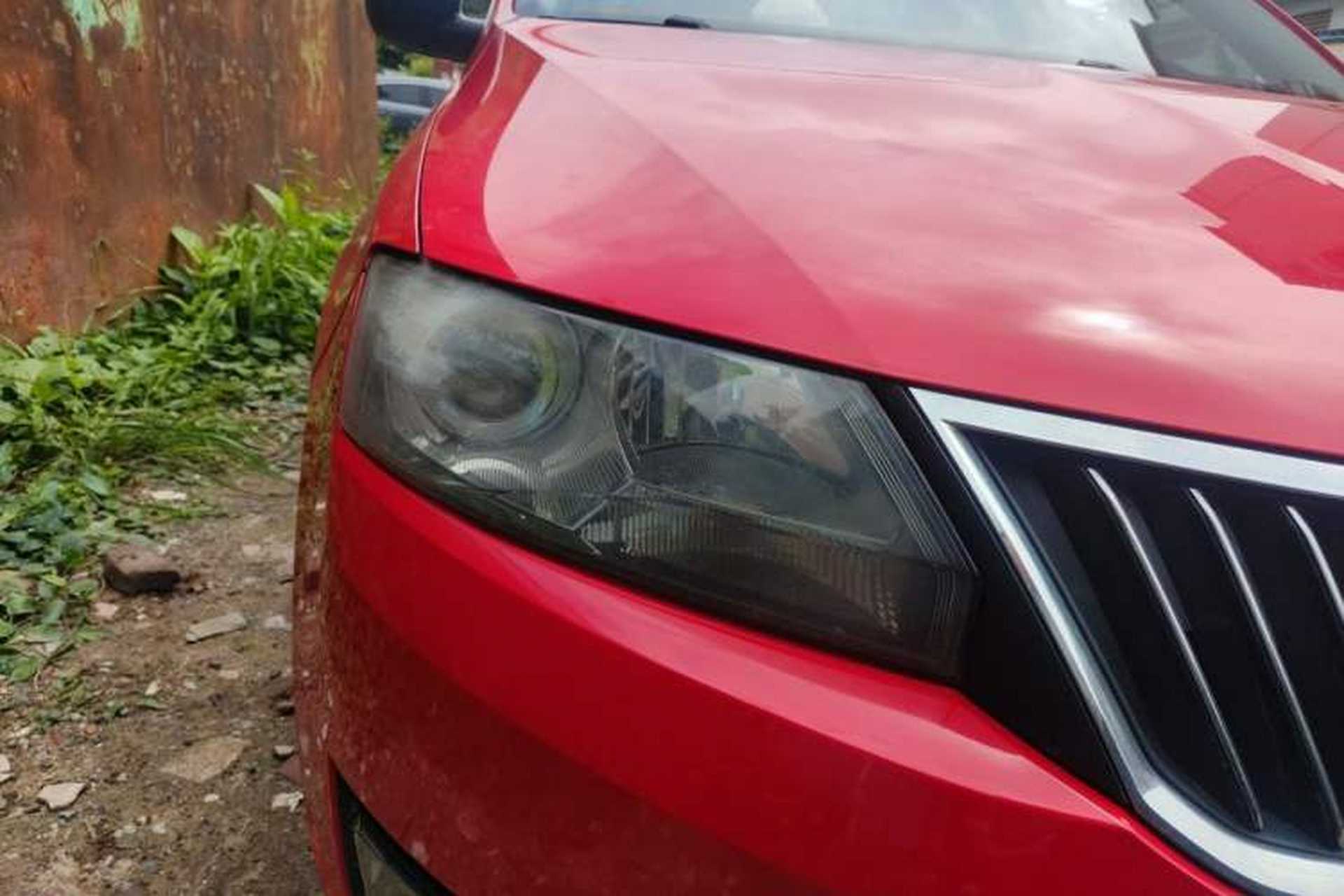 Used Skoda Rapid Spaceback 2014 1.4 TSI DSG Trend Edition Right Front Headlight