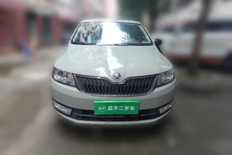 Used Skoda Rapid Spaceback 2014 1.6L Automatic Enjoyment Edition Front