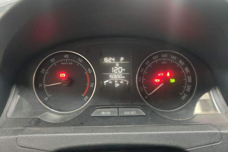 Used Skoda Rapid Spaceback 2014 1.6L Automatic Enjoyment Edition Instrument Cluster