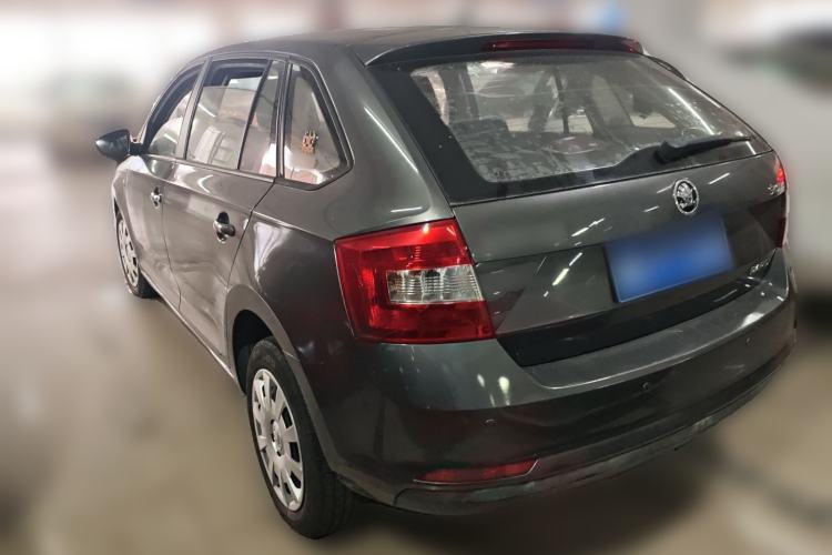 Used Skoda Rapid Spaceback 2014 1.6L Automatic Enjoyment Edition Rear Left 45 Deg