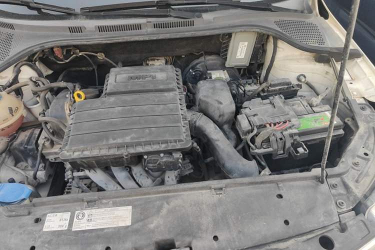 Used Skoda Rapid Spaceback 2014 1.6L Automatic Enjoyment Edition Engine Bay