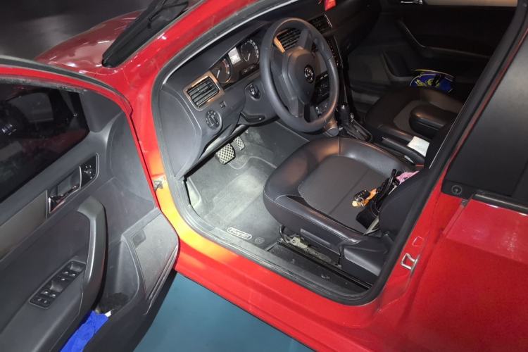 Used Skoda Rapid Spaceback 2014 1.6L Automatic Enjoyment Edition Driver Seat
