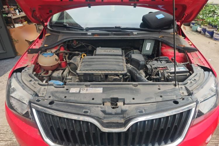 Used Skoda Rapid Spaceback 2014 1.6L Automatic Enjoyment Edition Engine Bay