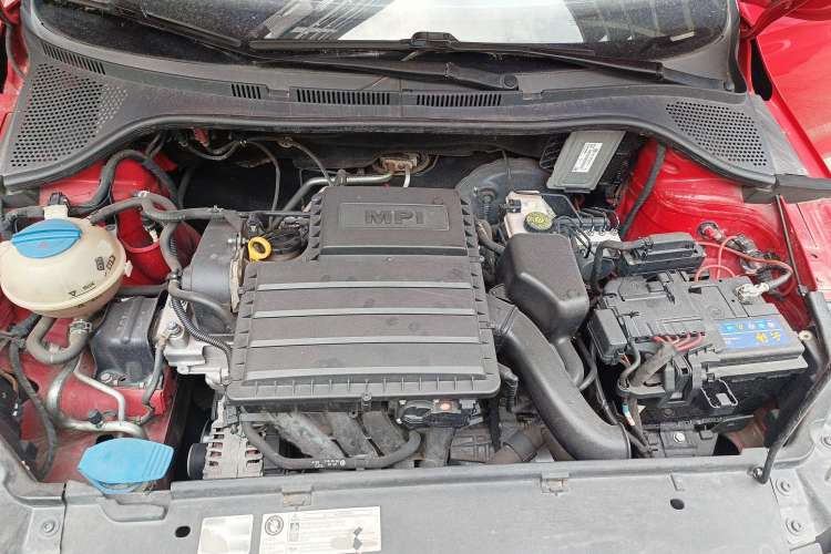 Used Skoda Rapid Spaceback 2014 1.6L Automatic Enjoyment Edition Engine Bay