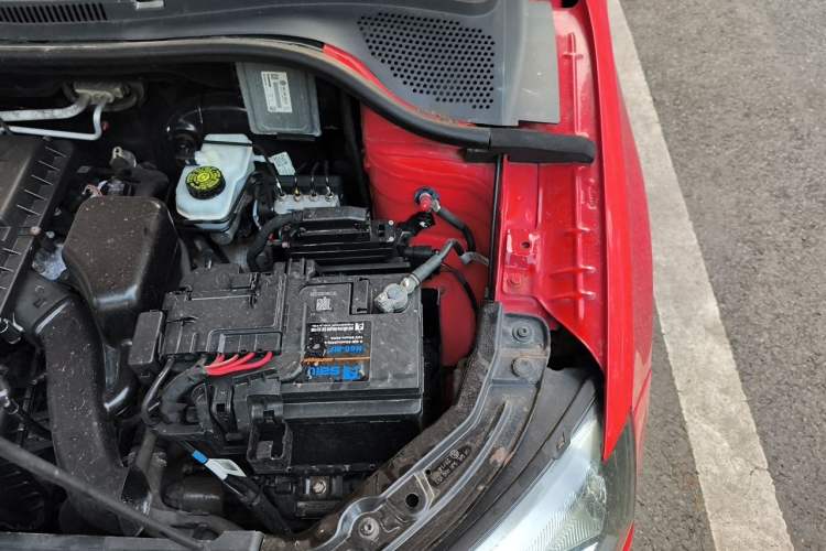 Used Skoda Rapid Spaceback 2014 1.6L Automatic Enjoyment Edition Engine Bay Left