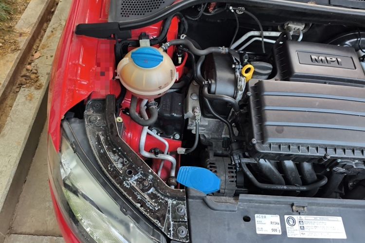 Used Skoda Rapid Spaceback 2014 1.6L Automatic Enjoyment Edition Engine Bay Right
