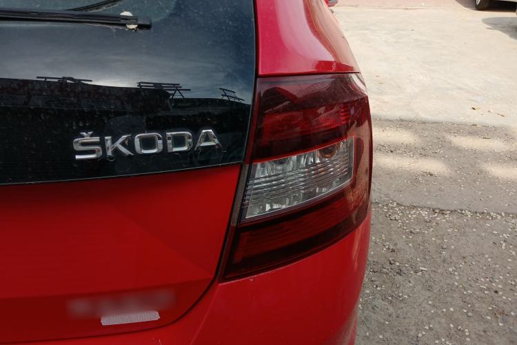 Used Skoda Rapid Spaceback 2014 1.6L Automatic Enjoyment Edition Exterior 3