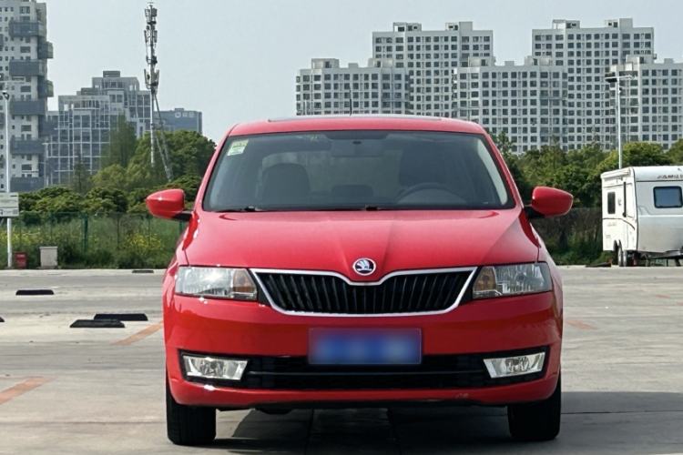 Used Skoda Rapid Spaceback 2014 1.6L Automatic Enjoyment Edition Exterior 4