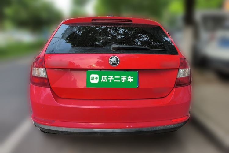 Used Skoda Rapid Spaceback 2014 1.6L Automatic Enjoyment Edition Exterior 4
