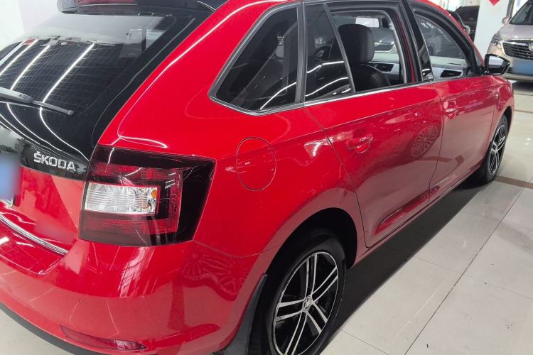 Used Skoda Rapid Spaceback 2014 1.4 TSI DSG Trend Edition Exterior 5