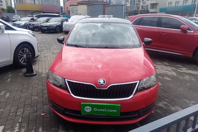 Used Skoda Rapid Spaceback 2014 1.6L Automatic Enjoyment Edition Front