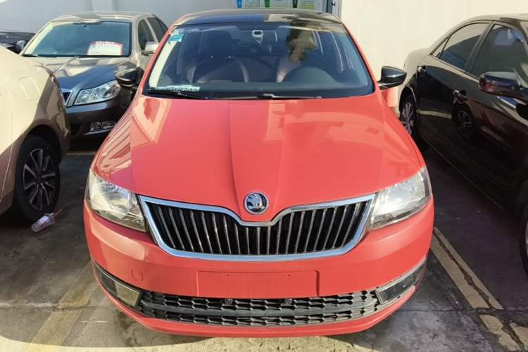 Used Skoda Rapid Spaceback 2014 1.6L Automatic Enjoyment Edition Front