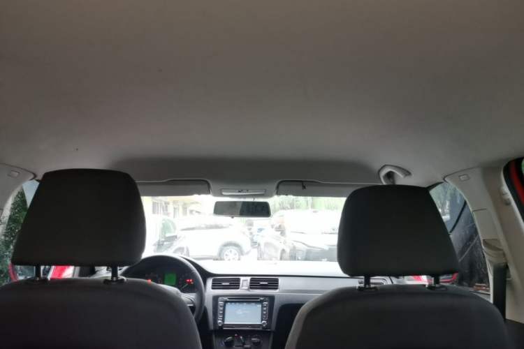Used Skoda Rapid Spaceback 2014 1.6L Automatic Enjoyment Edition Headliner