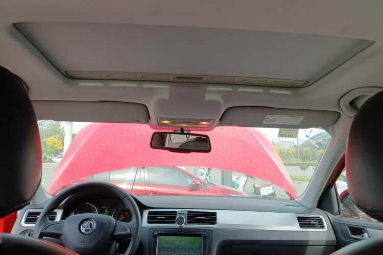 Used Skoda Rapid Spaceback 2014 1.6L Automatic Enjoyment Edition Headliner