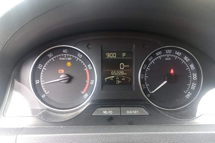 Used Skoda Rapid Spaceback 2014 1.6L Automatic Enjoyment Edition Instrument Cluster