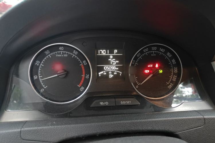 Used Skoda Rapid Spaceback 2014 1.6L Automatic Enjoyment Edition Instrument Cluster