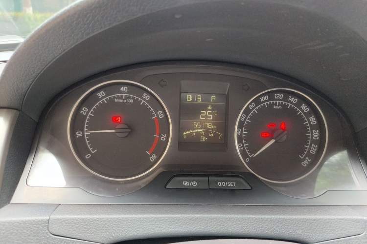 Used Skoda Rapid Spaceback 2014 1.6L Automatic Enjoyment Edition Instrument Cluster