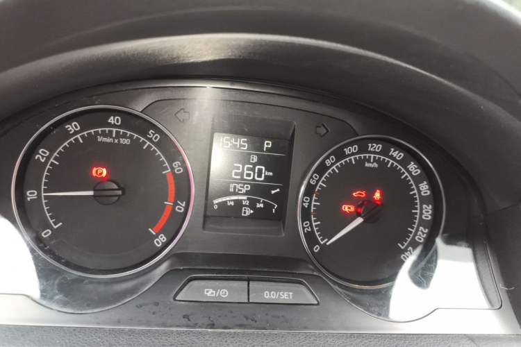 Used Skoda Rapid Spaceback 2014 1.6L Automatic Enjoyment Edition Instrument Cluster