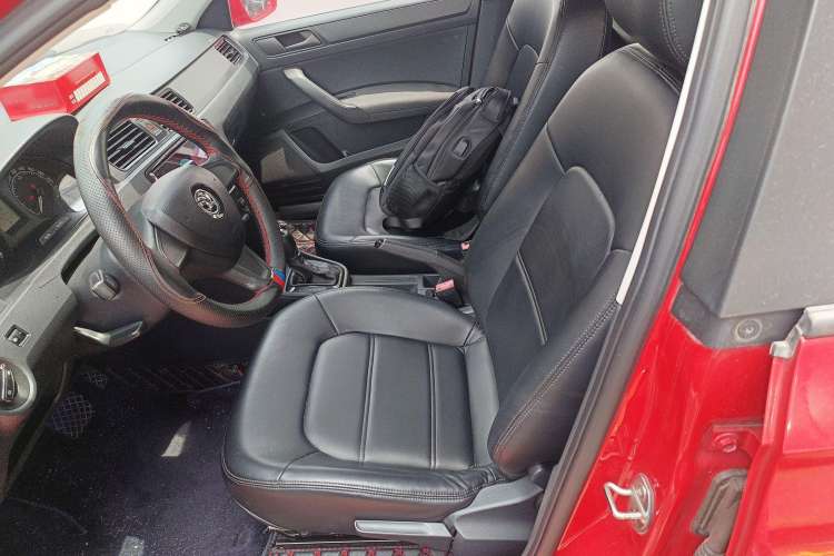 Used Skoda Rapid Spaceback 2014 1.6L Automatic Enjoyment Edition Left Front Seat