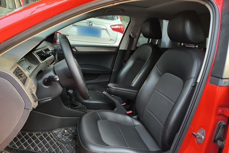 Used Skoda Rapid Spaceback 2014 1.6L Automatic Enjoyment Edition Left Front Seat