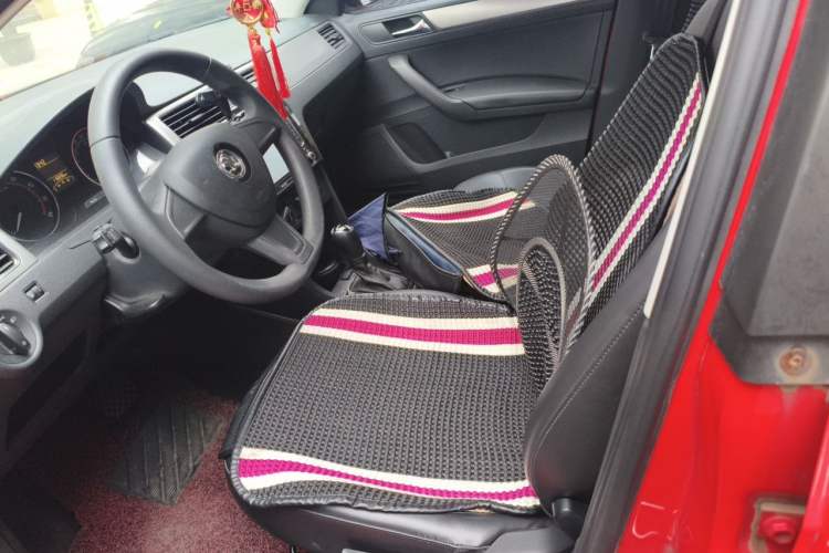 Used Skoda Rapid Spaceback 2014 1.6L Automatic Enjoyment Edition Left Front Seat