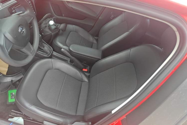 Used Skoda Rapid Spaceback 2014 1.6L Automatic Enjoyment Edition Left Front Seat