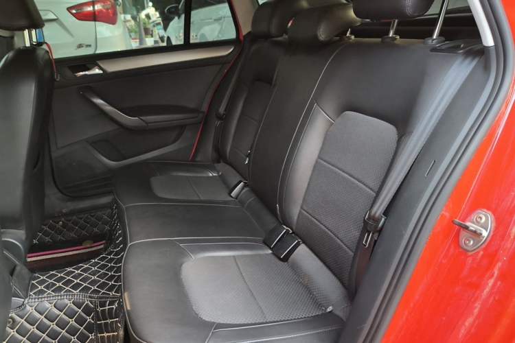 Used Skoda Rapid Spaceback 2014 1.6L Automatic Enjoyment Edition Left Rear Seat