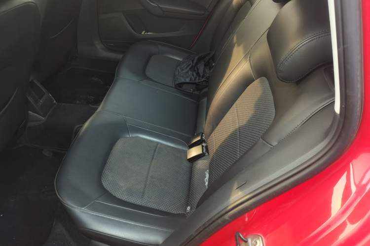 Used Skoda Rapid Spaceback 2014 1.6L Automatic Enjoyment Edition Left Rear Seat