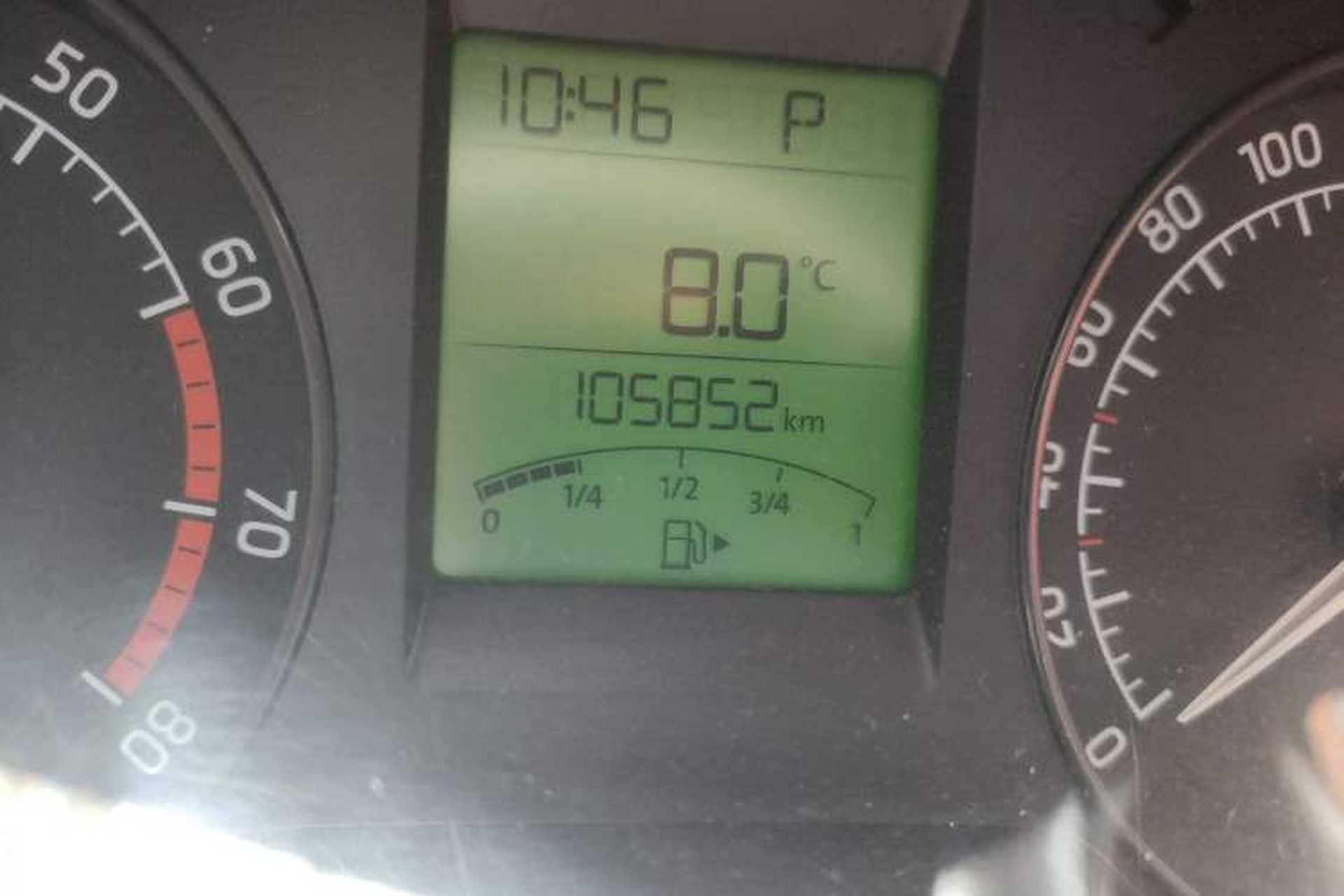Used Skoda Rapid Spaceback 2014 1.6L Automatic Enjoyment Edition Odometer Close Up