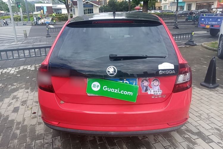 Used Skoda Rapid Spaceback 2014 1.6L Automatic Enjoyment Edition Rear