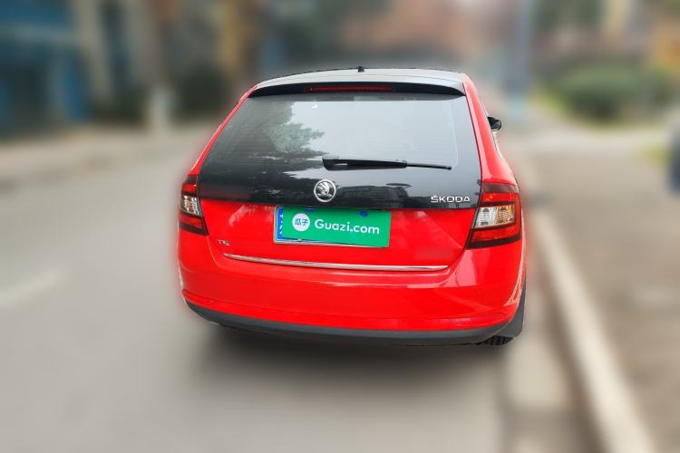 Used Skoda Rapid Spaceback 2014 1.4 TSI DSG Trend Edition Rear