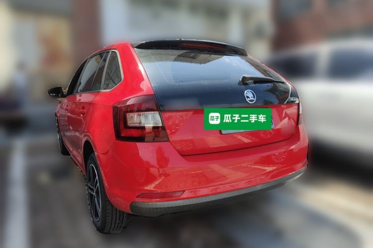 Used Skoda Rapid Spaceback 2014 1.6L Automatic Enjoyment Edition Rear Left 45 Deg