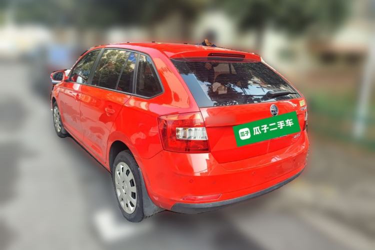 Used Skoda Rapid Spaceback 2014 1.6L Automatic Enjoyment Edition Rear Left 45 Deg