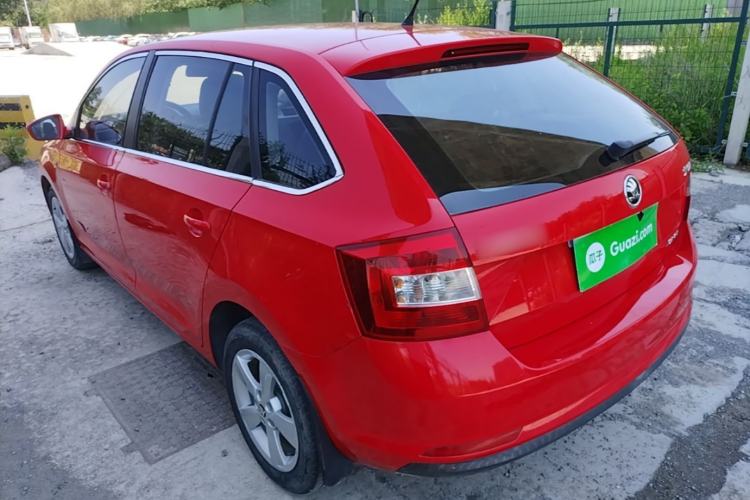 Used Skoda Rapid Spaceback 2014 1.6L Automatic Enjoyment Edition Rear Left 45 Deg