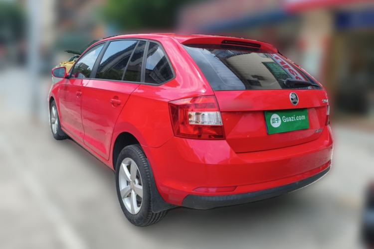 Used Skoda Rapid Spaceback 2014 1.6L Automatic Enjoyment Edition Rear Left 45 Deg