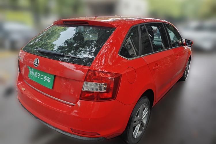 Used Skoda Rapid Spaceback 2014 1.6L Automatic Enjoyment Edition Rear Right 45 Deg