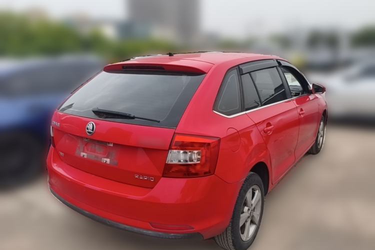 Used Skoda Rapid Spaceback 2014 1.6L Automatic Enjoyment Edition Rear Right 45 Deg