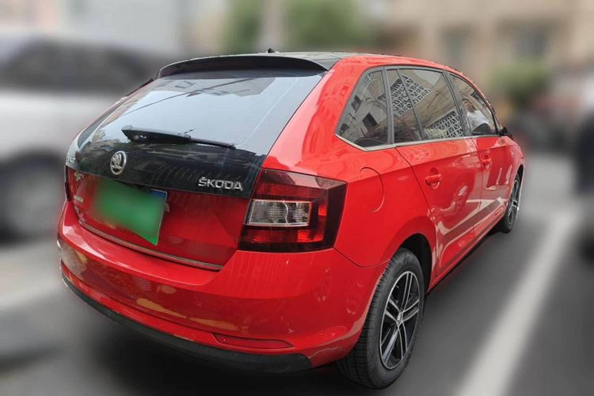 Used Skoda Rapid Spaceback 2014 1.4 TSI DSG Trend Edition Rear Right 45 Deg