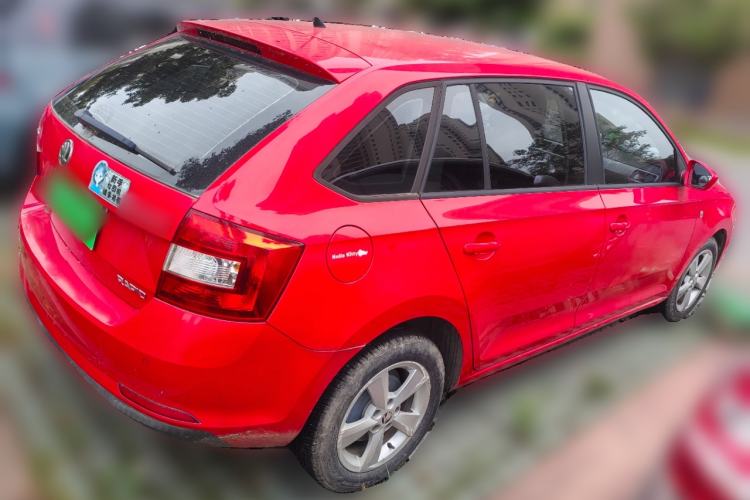 Used Skoda Rapid Spaceback 2014 1.6L Automatic Enjoyment Edition Rear Right 45 Deg