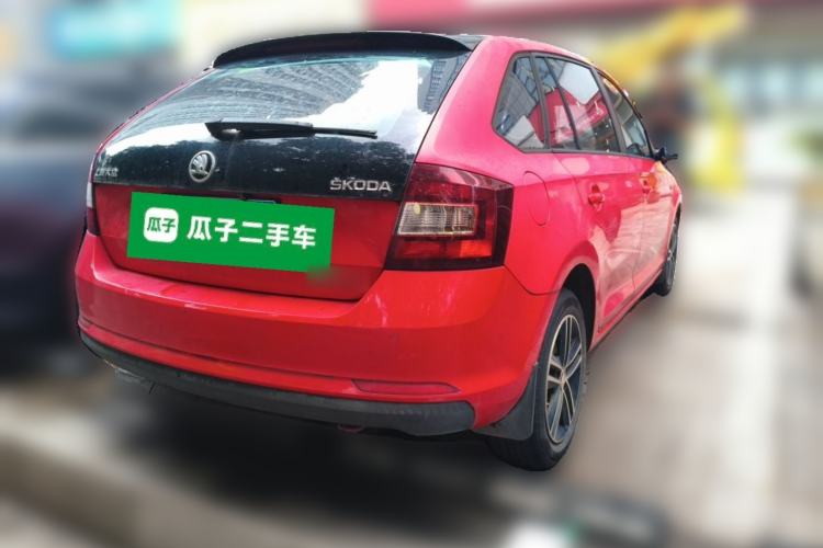 Used Skoda Rapid Spaceback 2014 1.6L Automatic Enjoyment Edition Rear Right 45 Deg