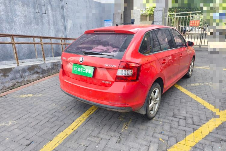 Used Skoda Rapid Spaceback 2014 1.6L Manual Enjoyment Edition Rear Right 45 Deg