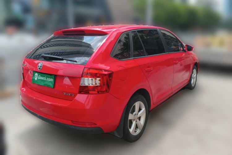 Used Skoda Rapid Spaceback 2014 1.6L Automatic Enjoyment Edition Rear Right 45 Deg