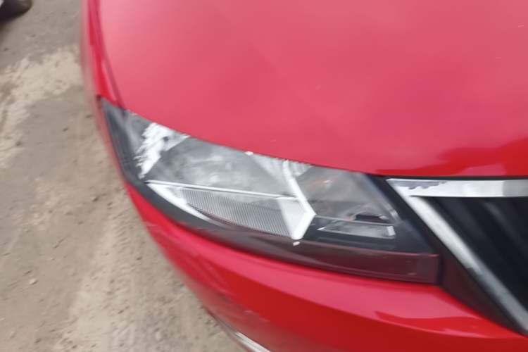 Used Skoda Rapid Spaceback 2014 1.6L Automatic Enjoyment Edition Right Front Headlight