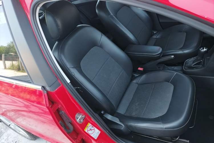 Used Skoda Rapid Spaceback 2014 1.6L Automatic Enjoyment Edition Right Front Seat
