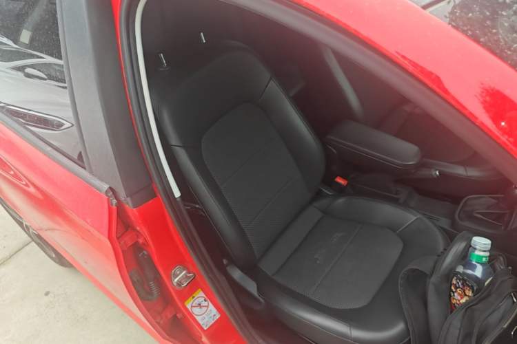 Used Skoda Rapid Spaceback 2014 1.6L Automatic Enjoyment Edition Right Front Seat