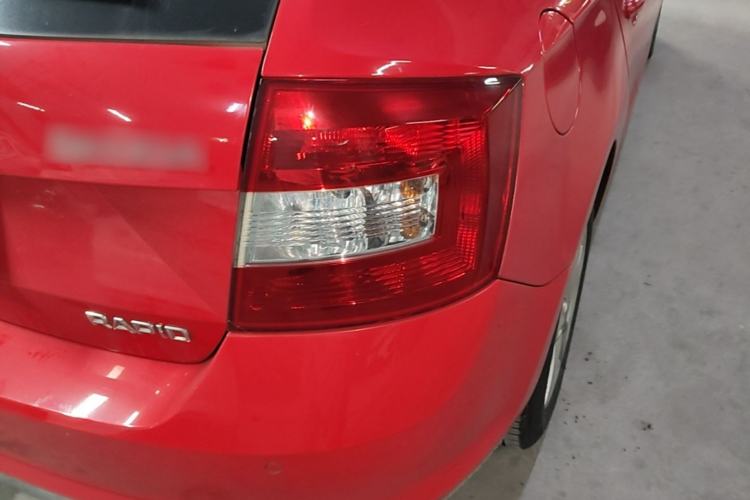 Used Skoda Rapid Spaceback 2014 1.6L Automatic Enjoyment Edition Right Rear Taillight