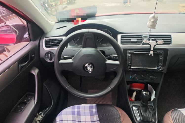 Used Skoda Rapid Spaceback 2014 1.6L Automatic Enjoyment Edition Steering Wheel