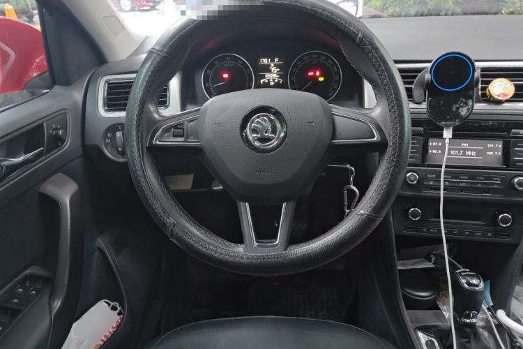 Used Skoda Rapid Spaceback 2014 1.6L Automatic Enjoyment Edition Steering Wheel