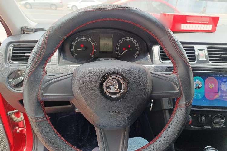 Used Skoda Rapid Spaceback 2014 1.6L Automatic Enjoyment Edition Steering Wheel