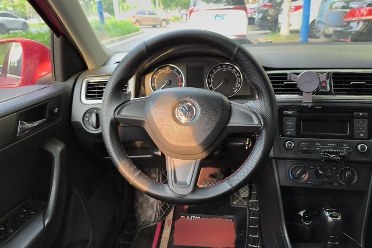 Used Skoda Rapid Spaceback 2014 1.6L Automatic Enjoyment Edition Steering Wheel